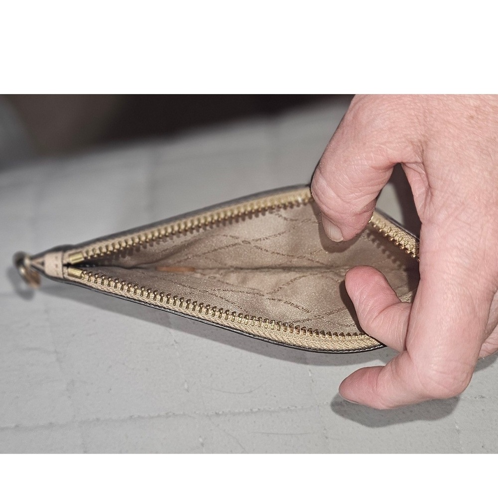 Michael Kors Beige Saffiano Leather Crossbody Wallet Bag with Removable Pouch - Picture 7 of 12